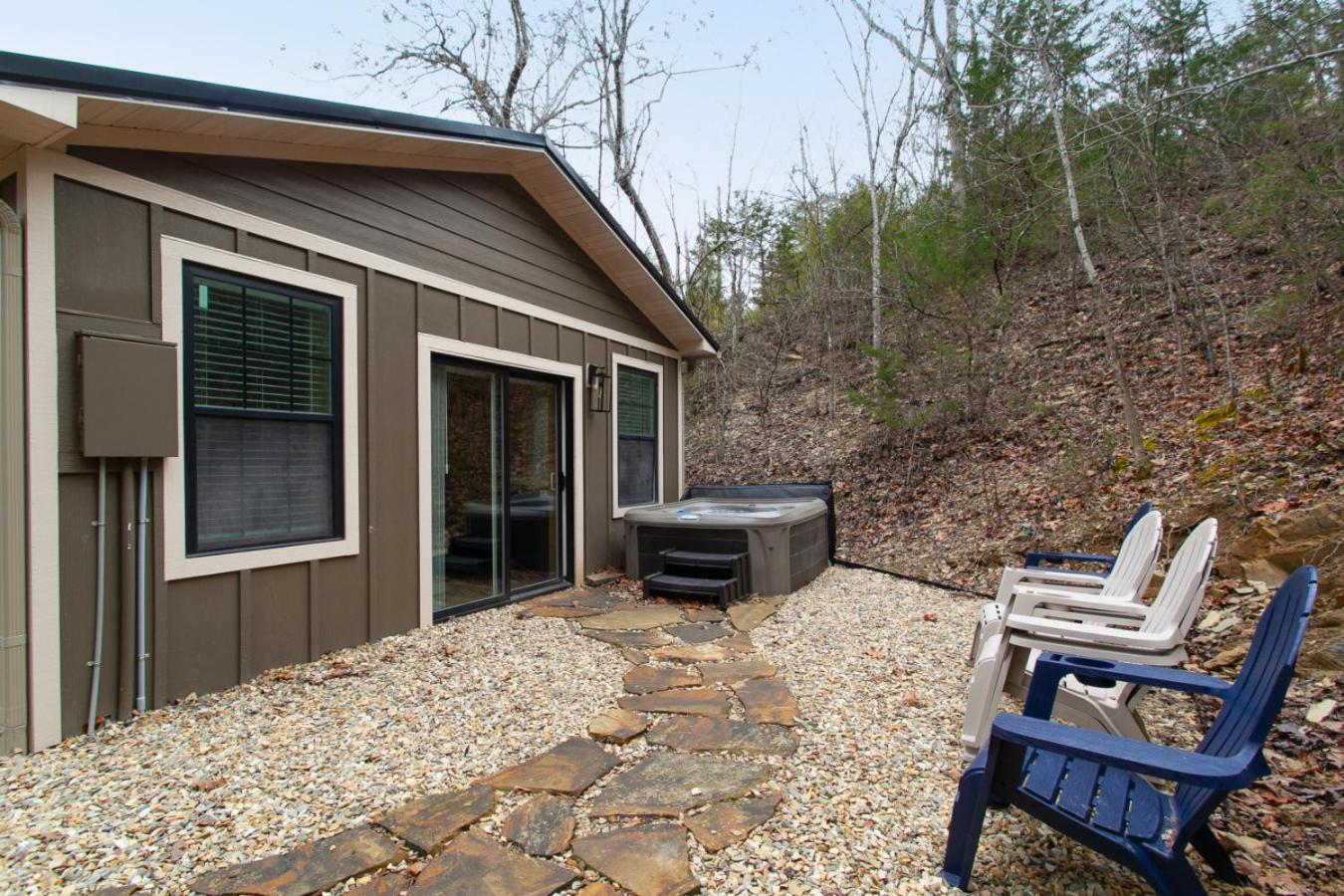 Whiskey Barrel W Hot Tub Arcade Game Fire Pit Villa Sevierville Exterior photo